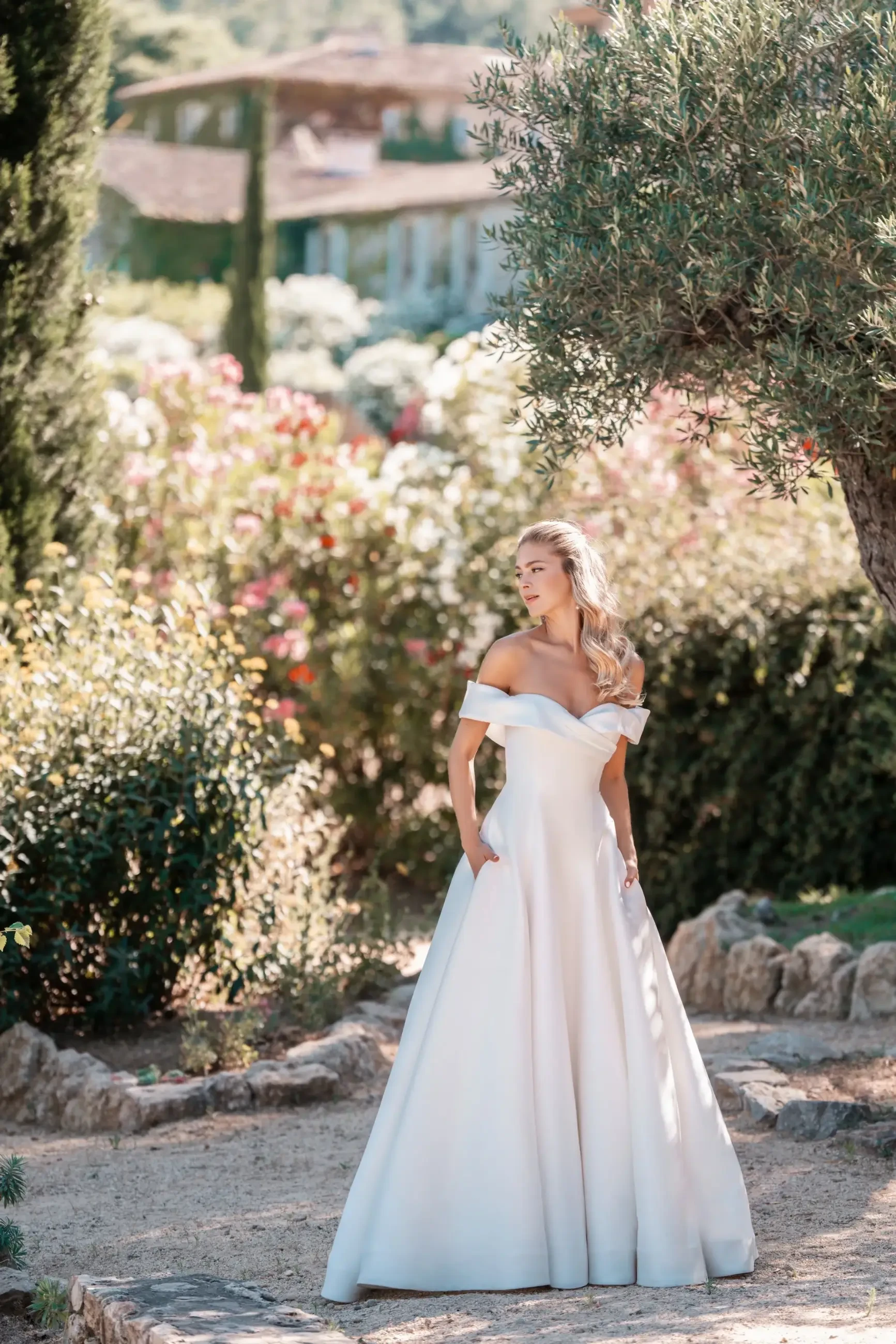 How to Choose the Perfect Wedding Dress for Your Body Shape Image
